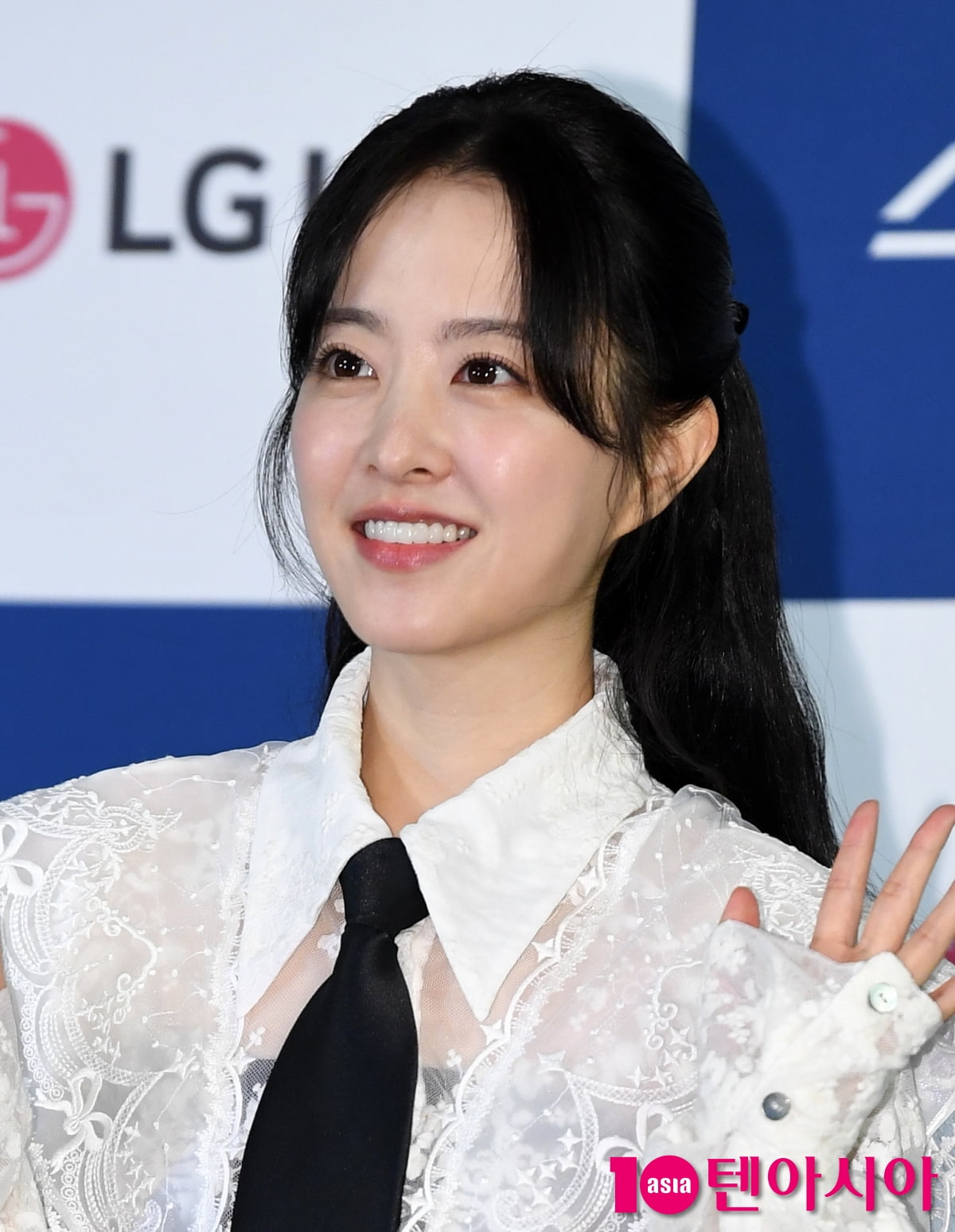 パク・ボヨン、青龍シリーズアワードでハンドプリンティングに参加