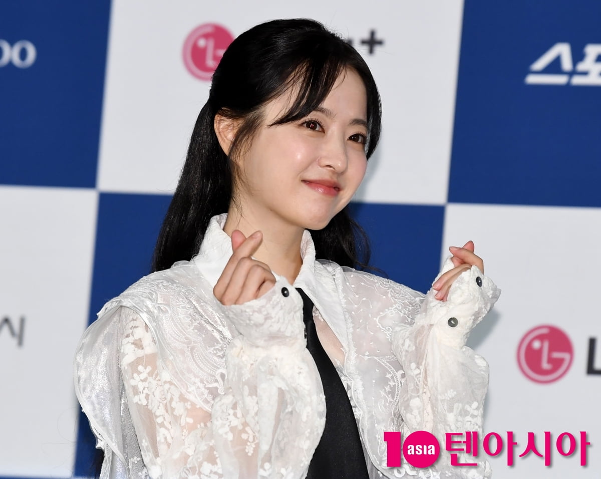 パク・ボヨン、青龍シリーズアワードでハンドプリンティングに参加