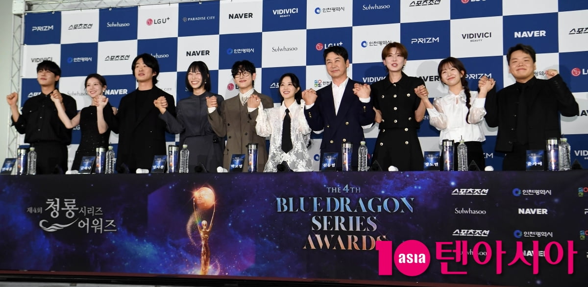 第4回青龍シリーズアワード、豪華スターたちがハンドプリンティングイベントに参加
