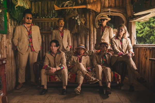 South Carnival Releases New Single 'Molteuli' and Announces International Performances