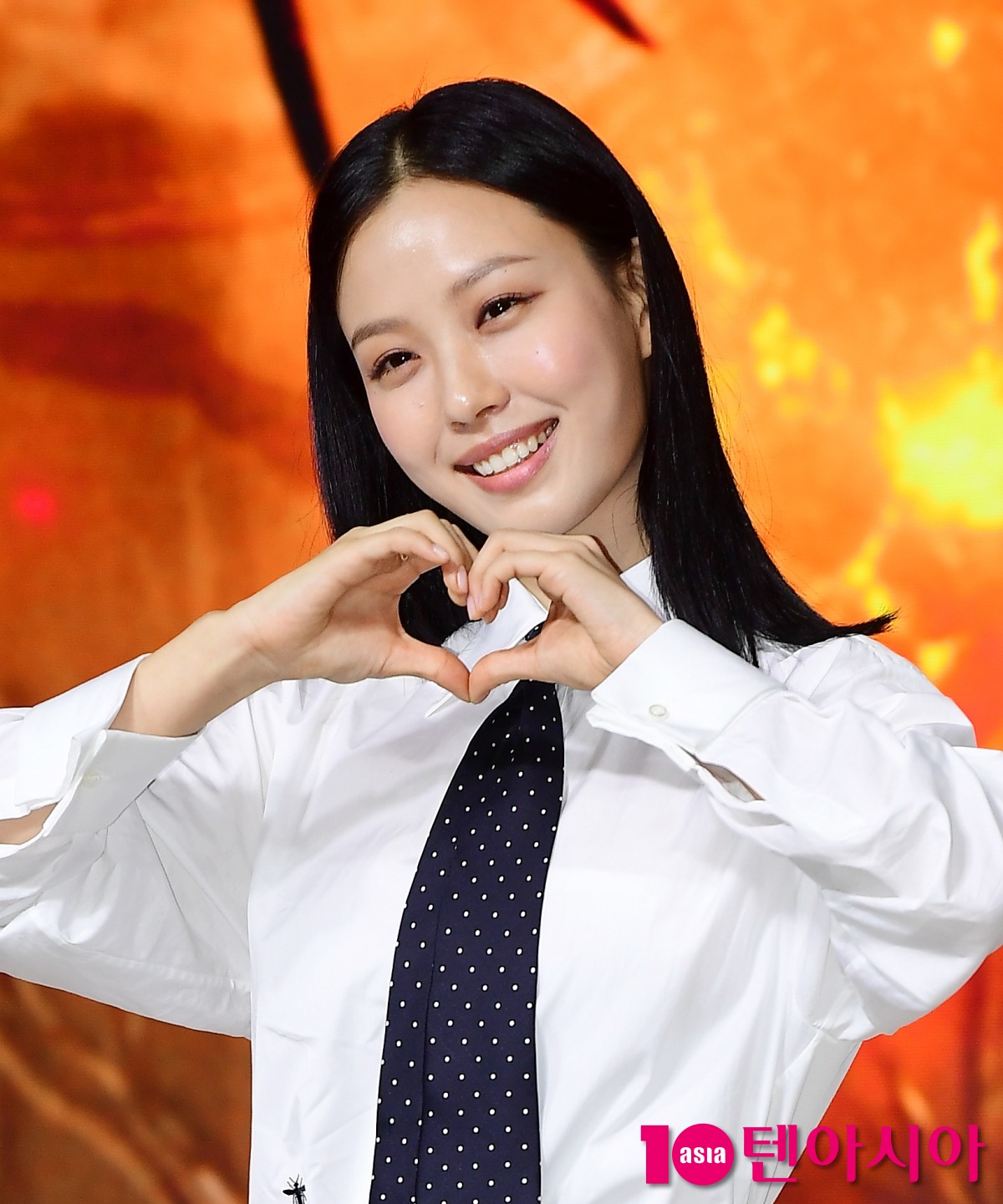 Cynthia Replaces Go Min-si in 'Grand Galaxy Hotel' Amidst School Bullying Controversy