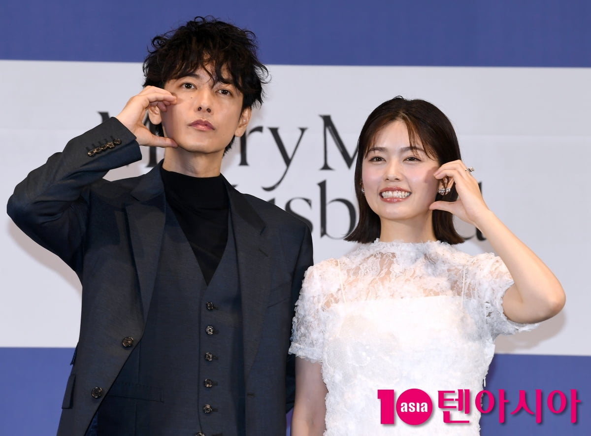 佐藤健と小芝風花、グローバルプロジェクト『私の夫と結婚して』日本版制作発表会に登場