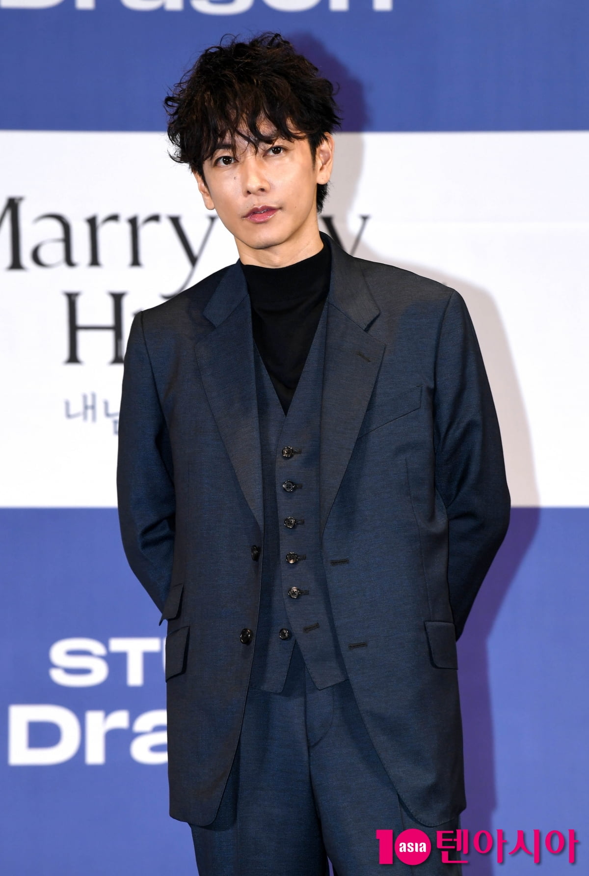 佐藤健、グローバルプロジェクト『私の夫と結婚して』日本版制作発表会に登場