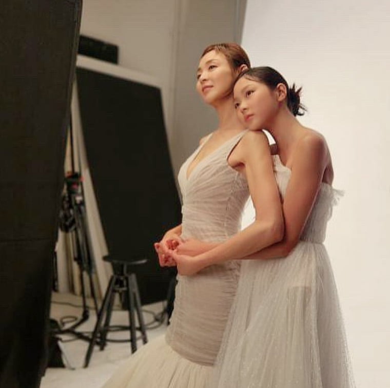 Japanese Model Shiho Yano Celebrates Daughter's Growth with Heartfelt Surprise