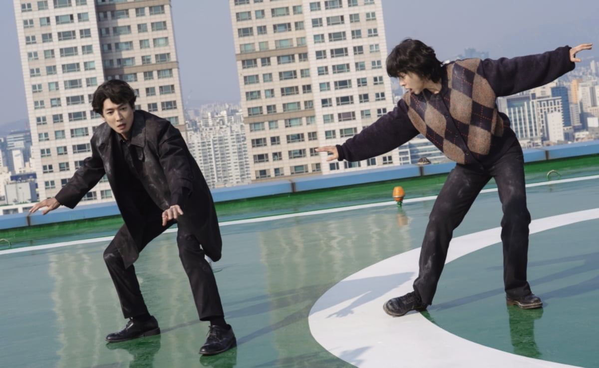 Tension Peaks as 'No Moojin' Drama Approaches Finale with Dramatic Plot Twists