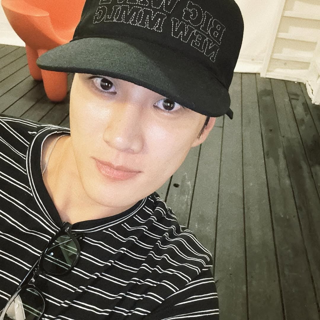 Ahn Bo-hyun Captivates Fans with His Youthful Looks and Upcoming Film