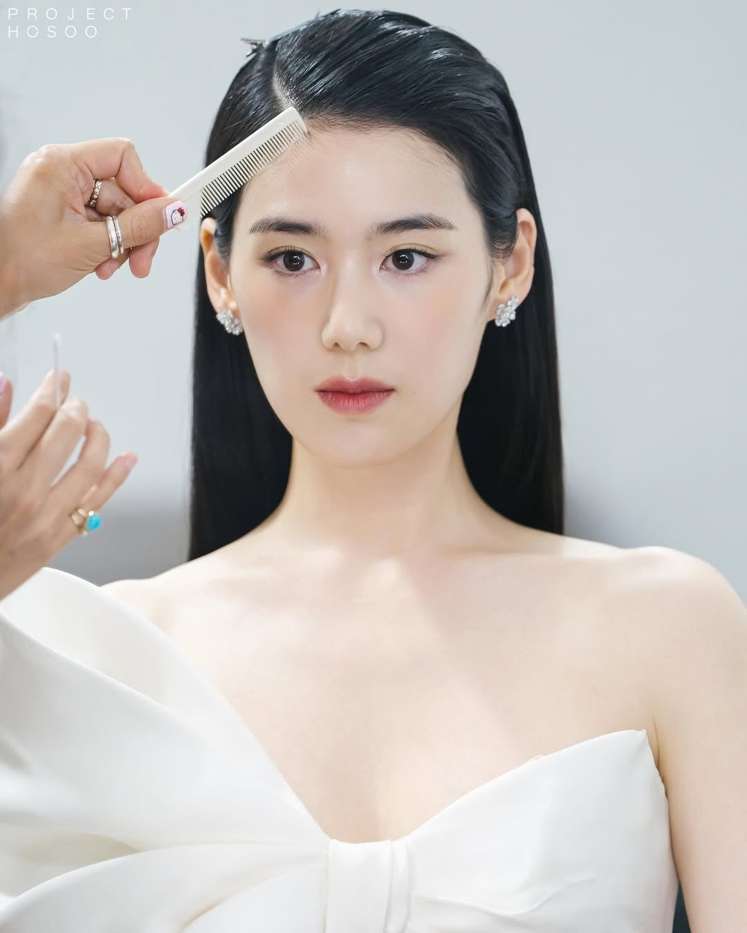 Korean Actress Jung Eun-chae Stuns Fans with Her Elegant Beauty on Instagram