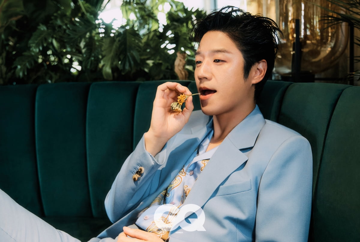 Actor Jung Joon-won Unveils a Bold New Look in GQ Korea's July Issue