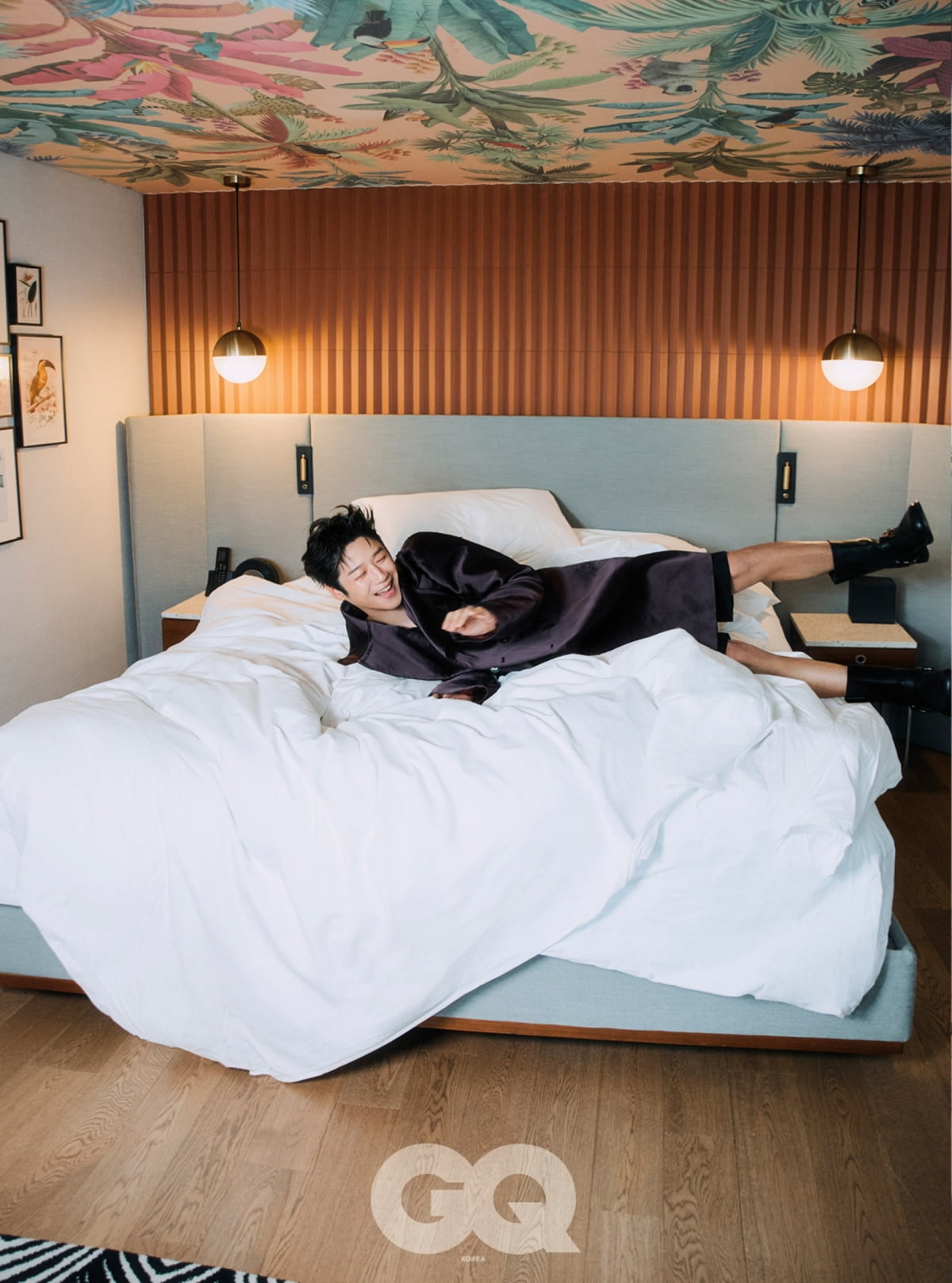 Actor Jung Joon-won Unveils a Bold New Look in GQ Korea's July Issue