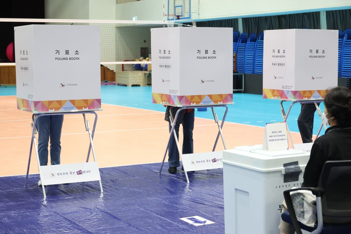 21대 대선 투표, 1만4295개 투표소서 시작…자정께 당선인 윤곽