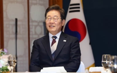 李대통령, 내일 오전 10시 5대그룹·경제6단체장 간담회