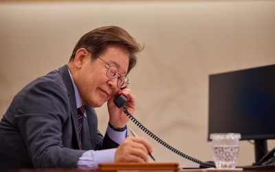 李 대통령, 호주 총리와 첫통화…"국방·방산·광물 등 협력강화"