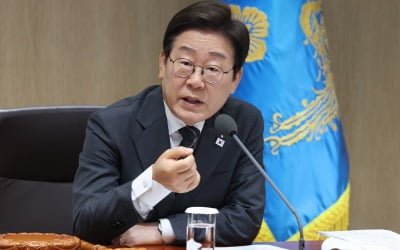 [속보] 이재명 대통령, 22일 관저서 여야 지도부와 오찬
