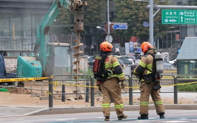 속보 지하철 2·3호선 교대역 무정차 통과…가스 누출 사고