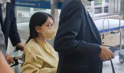 "재벌 회장이냐" "퇴원 쇼"…與 '김건희 휠체어' 맹공