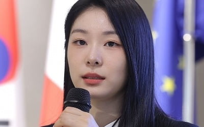 '피겨여왕' 김연아 "선수들, 밀라노 동계올림픽 모든 것 즐기길"
