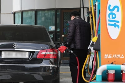 중동 지역 긴장 고조로 치솟은 국제유가…석유 테마주도 '들썩'
