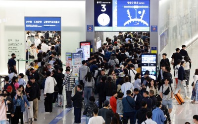 "중국인 관광객 돌아왔다"…인천공항, 상반기 中 노선 '활기'