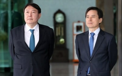 내란특검, 尹 체포영장 전격 청구…"끌려다니지 않을 것" [종합]