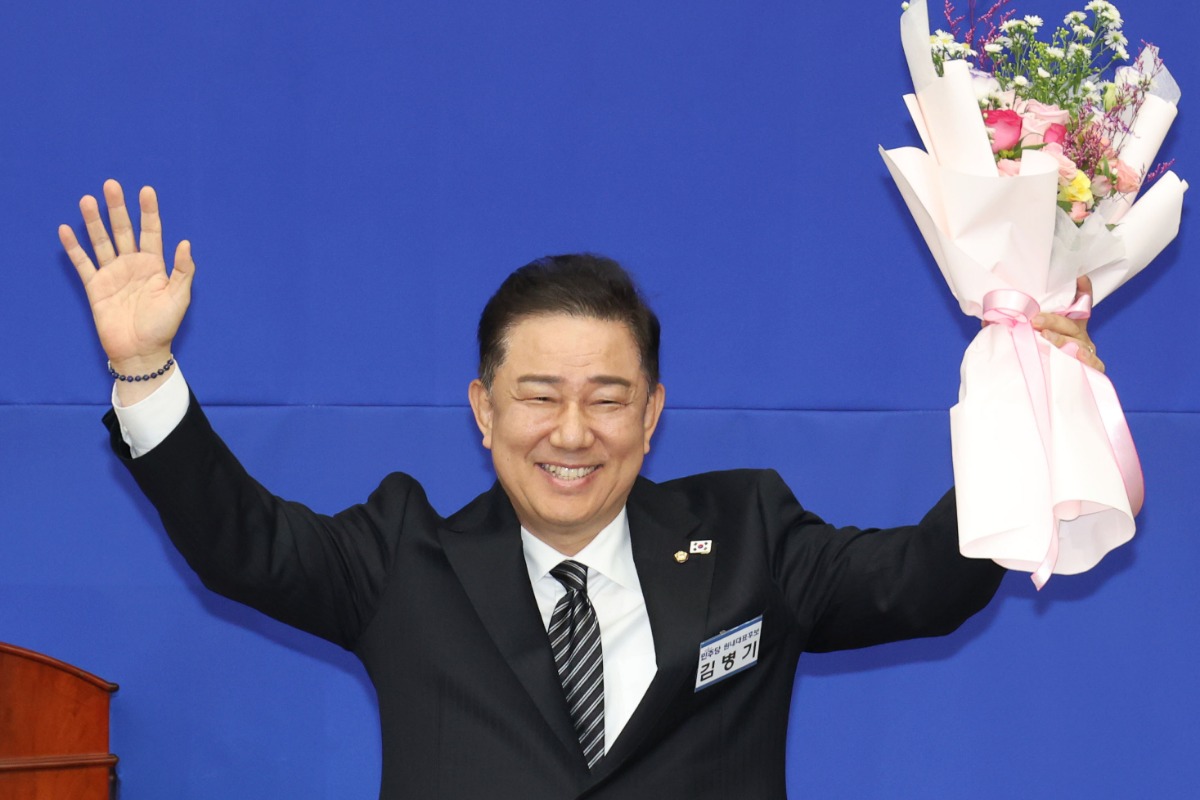 민주 새 원내대표 '김병기' 누구?…'이재명 오른팔·블랙요원'