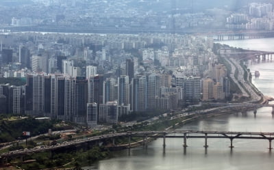 매주 수억 오르는 집값에…강남 전세가율 30%대로 추락