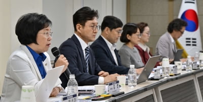 '질타'로 시작한 방통위 업무보고, 1시간 반 만에 파행