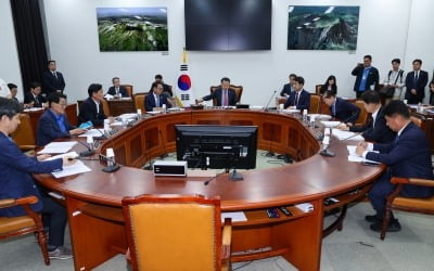 [속보] 정보위, 이르면 26일 중동 사태 등 국정원 현안 보고 받기로