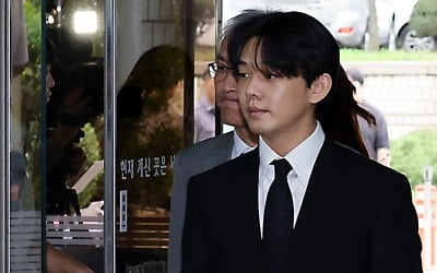 '마약류 상습투약' 유아인, 징역 1년·집행유예 2년 확정