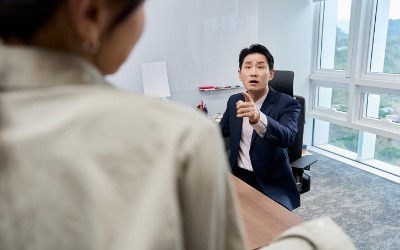 실업급여 받게 해줬더니…"부당해고" 3000만원 달라는 직원 [곽용희의 인사노무노트]