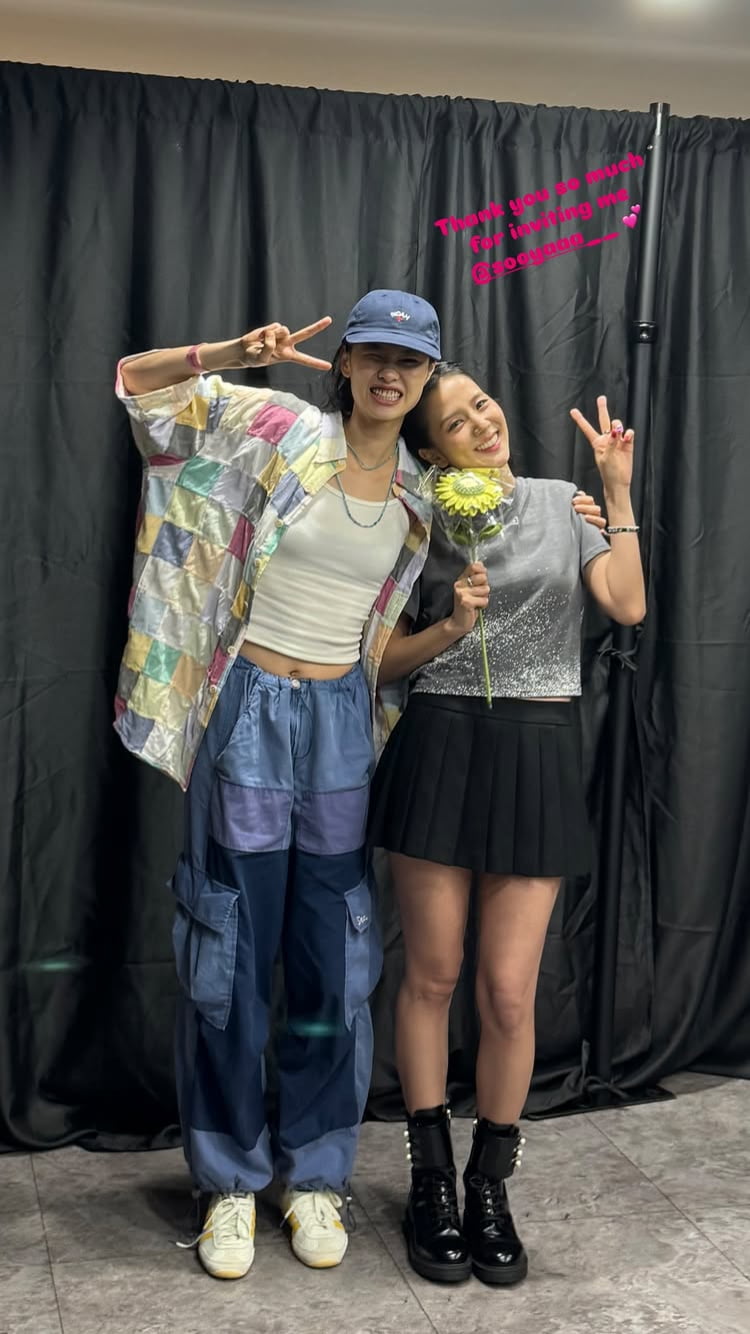 Model and Actress Jung Ho-yeon Attends BLACKPINK Concert, Shares Moment with Jisoo