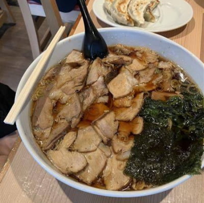 고기 얼마나 많았길래…日 이시바 총리 '황제 라멘' 비난 폭주
