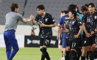 강상윤·이호재 데뷔골…홍명보호, 홍콩 꺾고 2연승