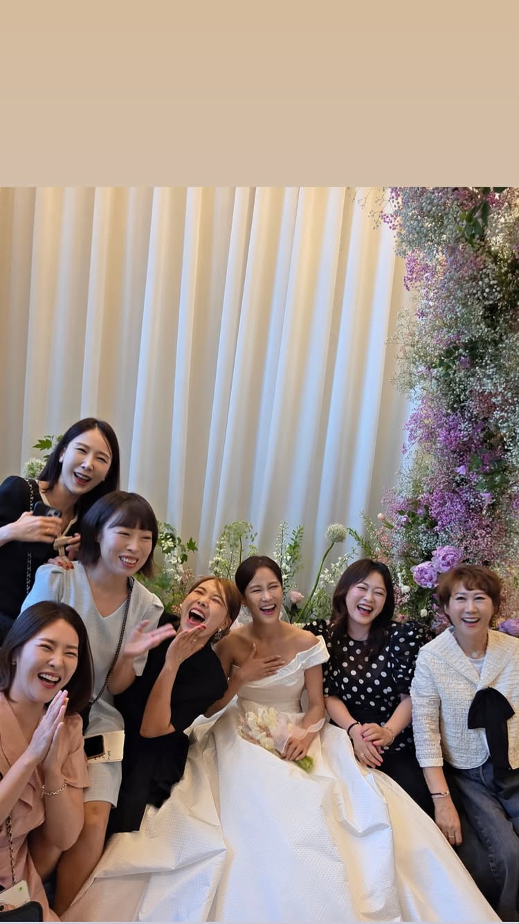 シム・ジンファ、キム・ジュノとキム・ジミンの結婚式を祝福