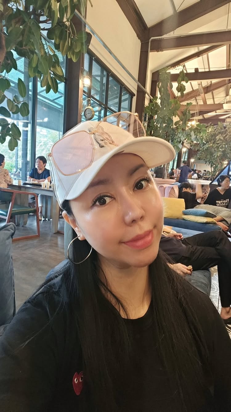 ‘I Am Solo’ Star Jeong-sook Embarks on Japan Trip Amid Legal Troubles