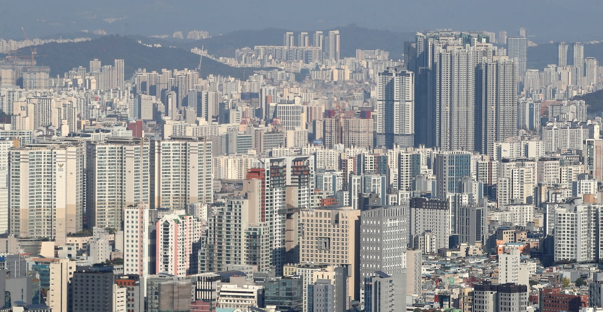 대출 규제로 경매 관심 꺾이나…서울 아파트 낙찰가율 하락