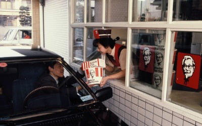 맥도날드 긴장해야겠네…맘스터치 결국 이 방법까지 '결단'