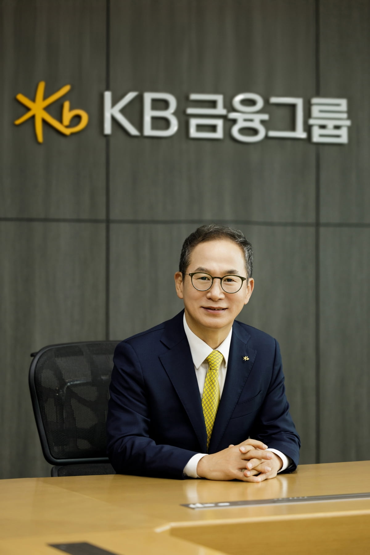 “금융의 본질을 넘어 더 멀리 보고 깊이 고민할 것”[CEO 말말말]
