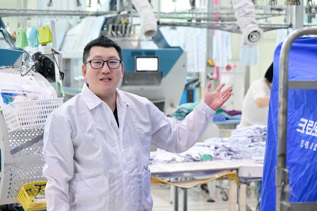 “핏자국·황변 얼룩진 의료 세탁물 14만벌, 하루 만에 완벽 세탁”