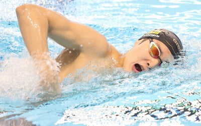 김우민, 2년 연속 세계선수권 입상…자유형 400m 銅