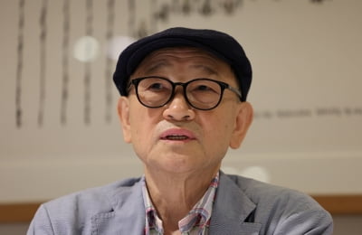 윤범모 “30년 광주비엔날레, ‘예향’ 정체성 입히겠다”