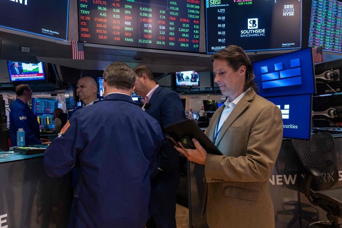 FOMC·실적발표 앞두고 숨고르기…3대지수 동반 하락