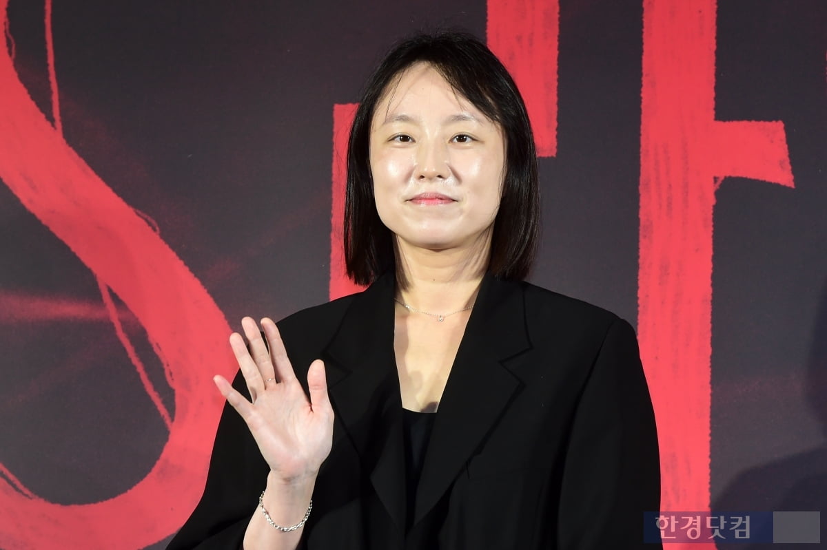 [포토] 'S라인' 많이 사랑해 주세요~
