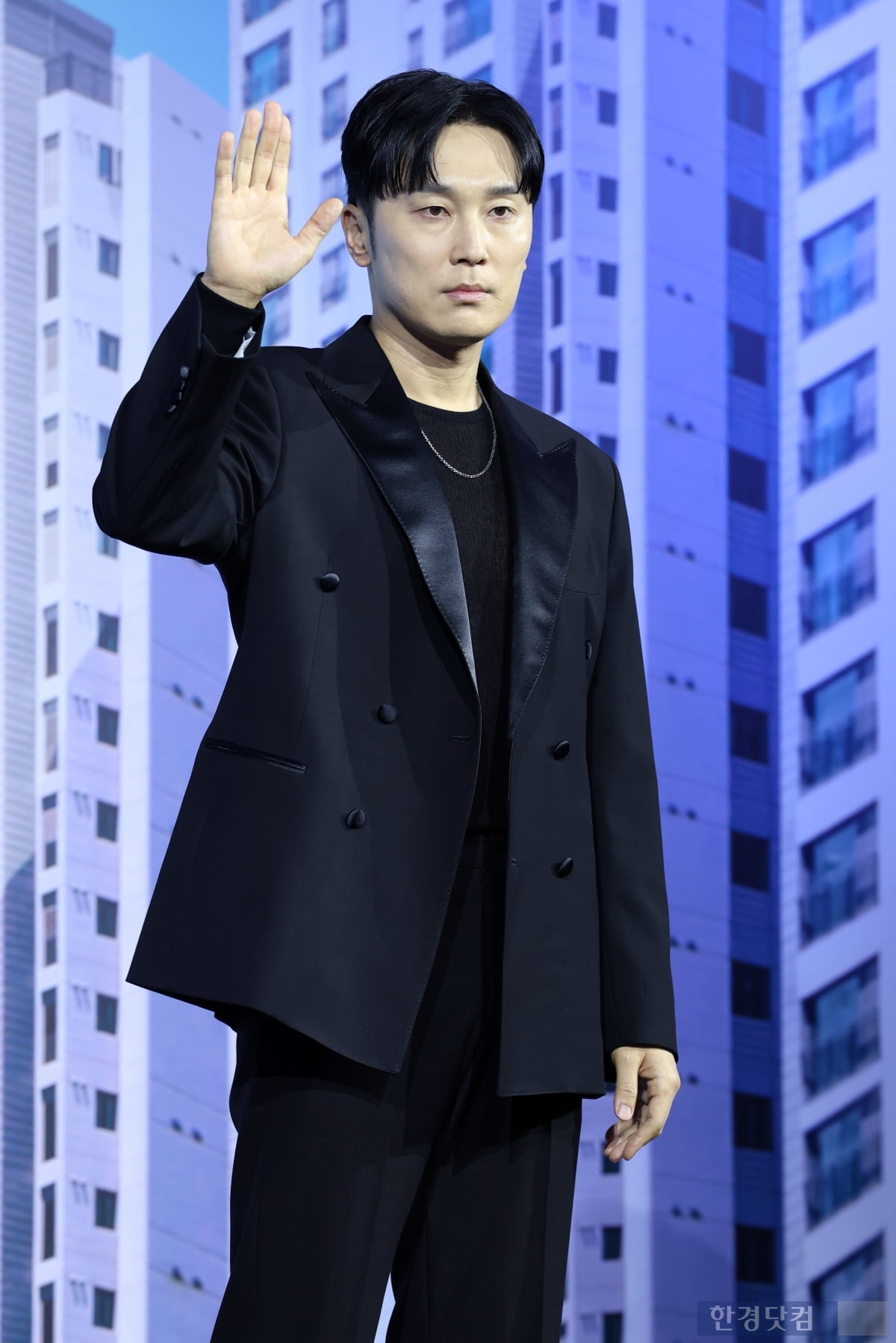 [포토] 서현우, '상남자의 강렬한 눈빛'