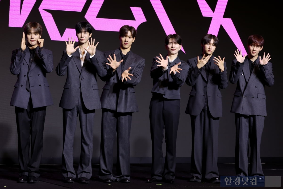 [포토] 몬스타엑스, '드디어 완전체로 복귀'