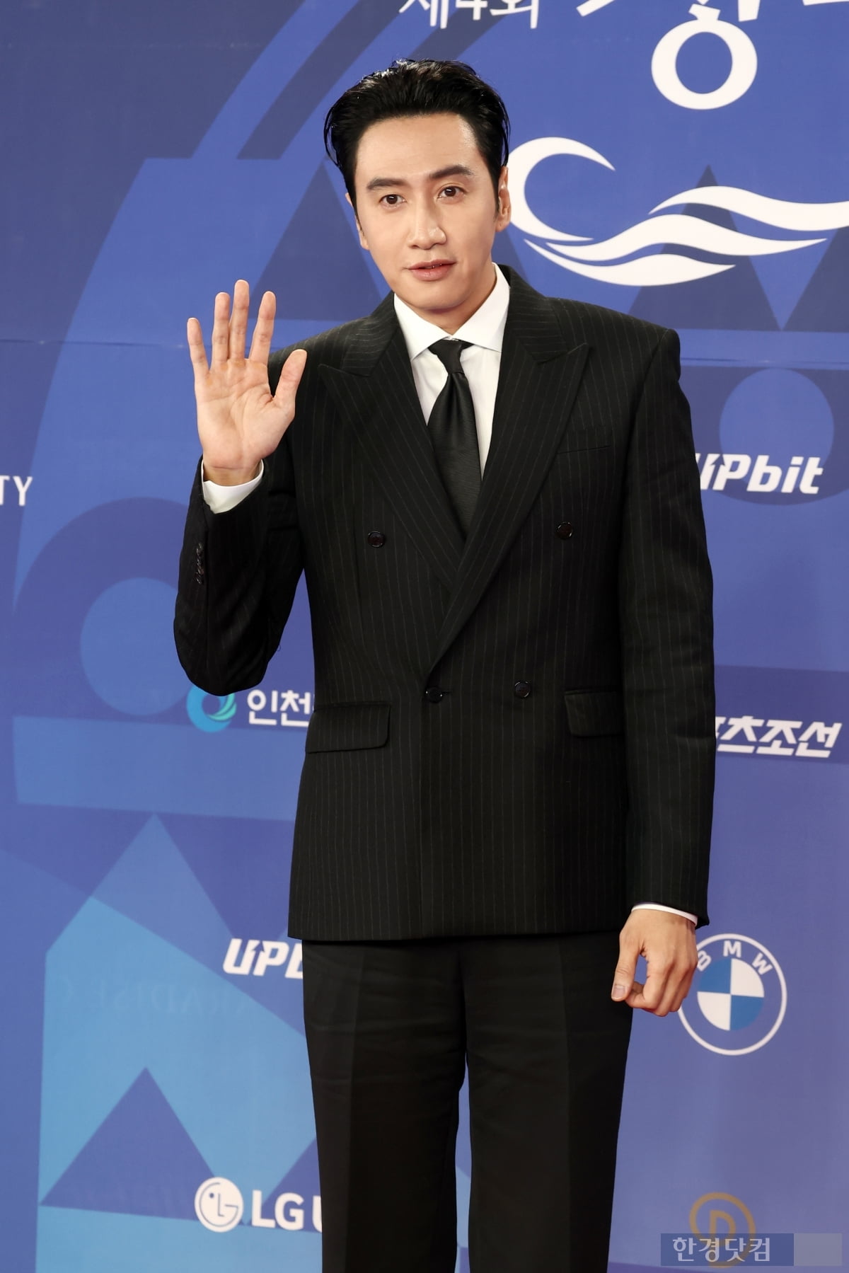 [포토] 이광수, '멋진 슈트핏 뽐내며~'