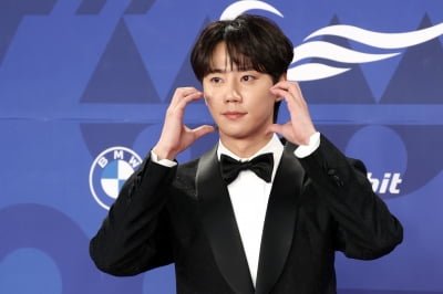 [포토] 이준영, '팬들 반하게 만드는 멋진 모습'