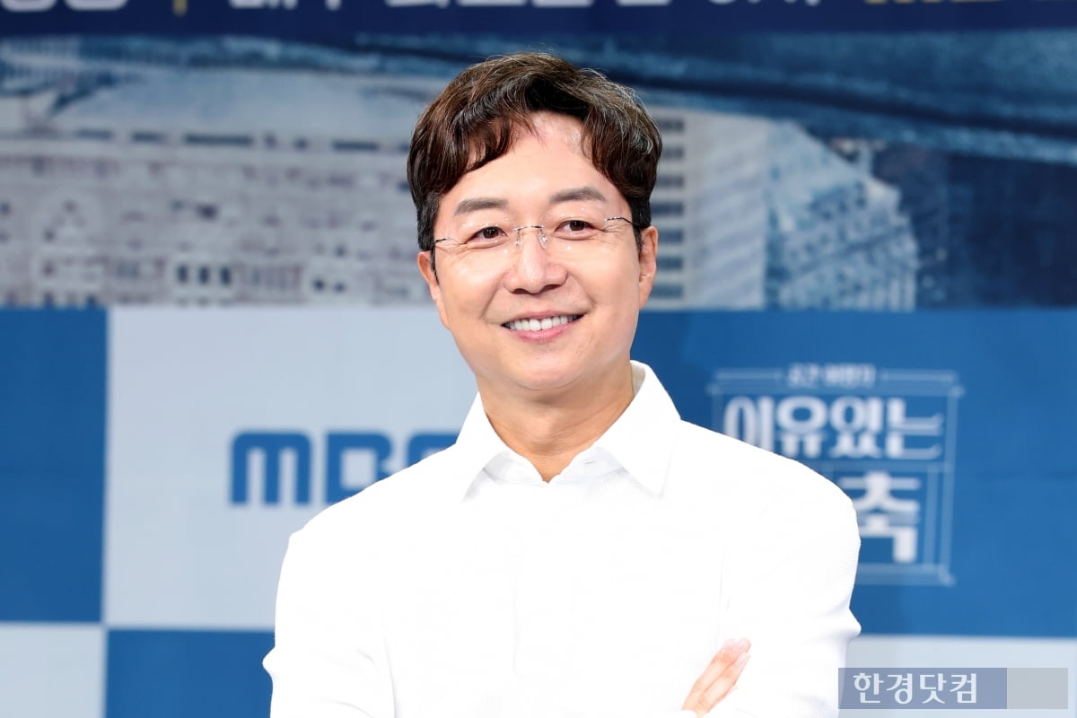 [포토] 유현준 교수, '건축의 세계로 들어오세요~'