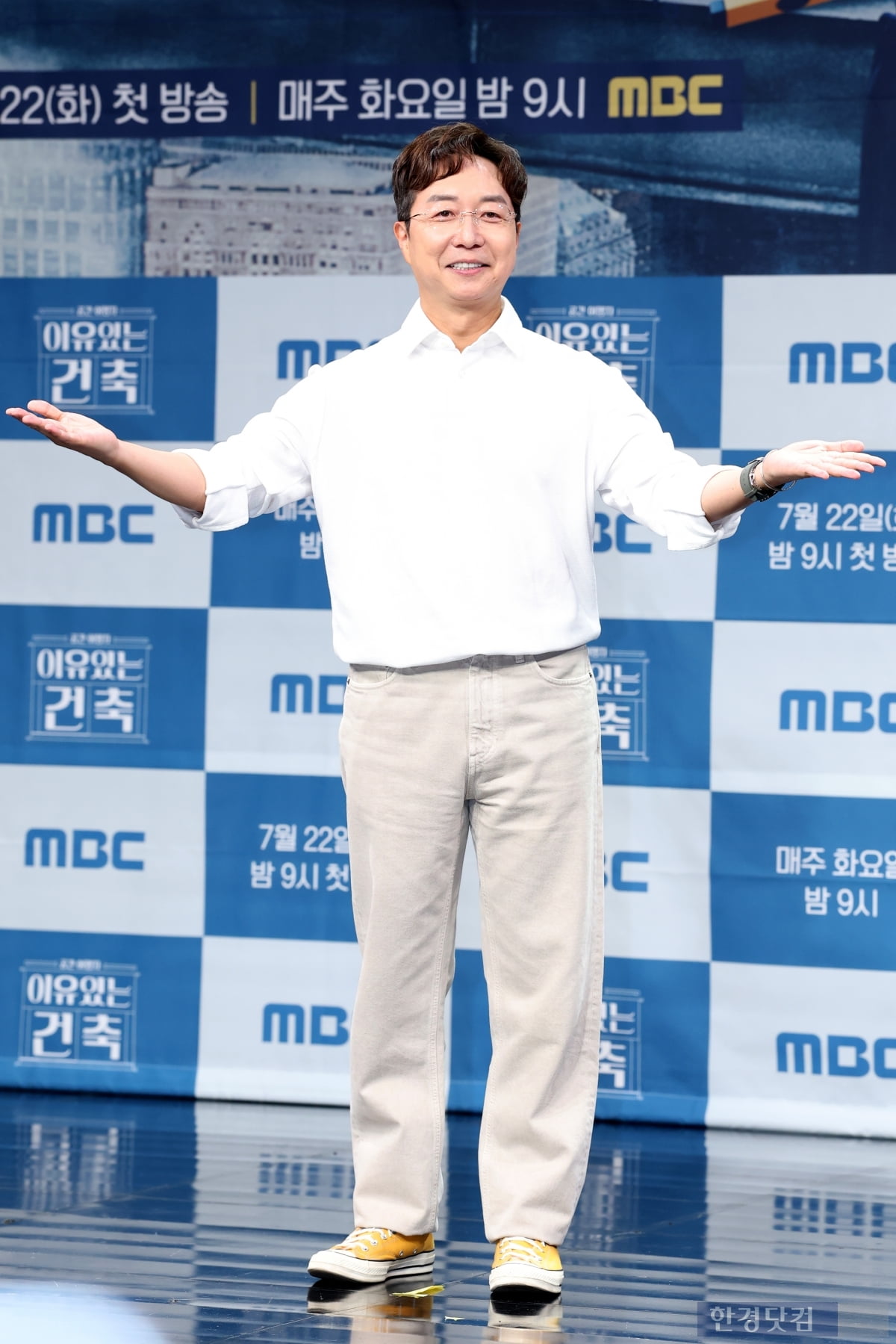 [포토] 유현준 교수, '건축의 세계로 들어오세요~'