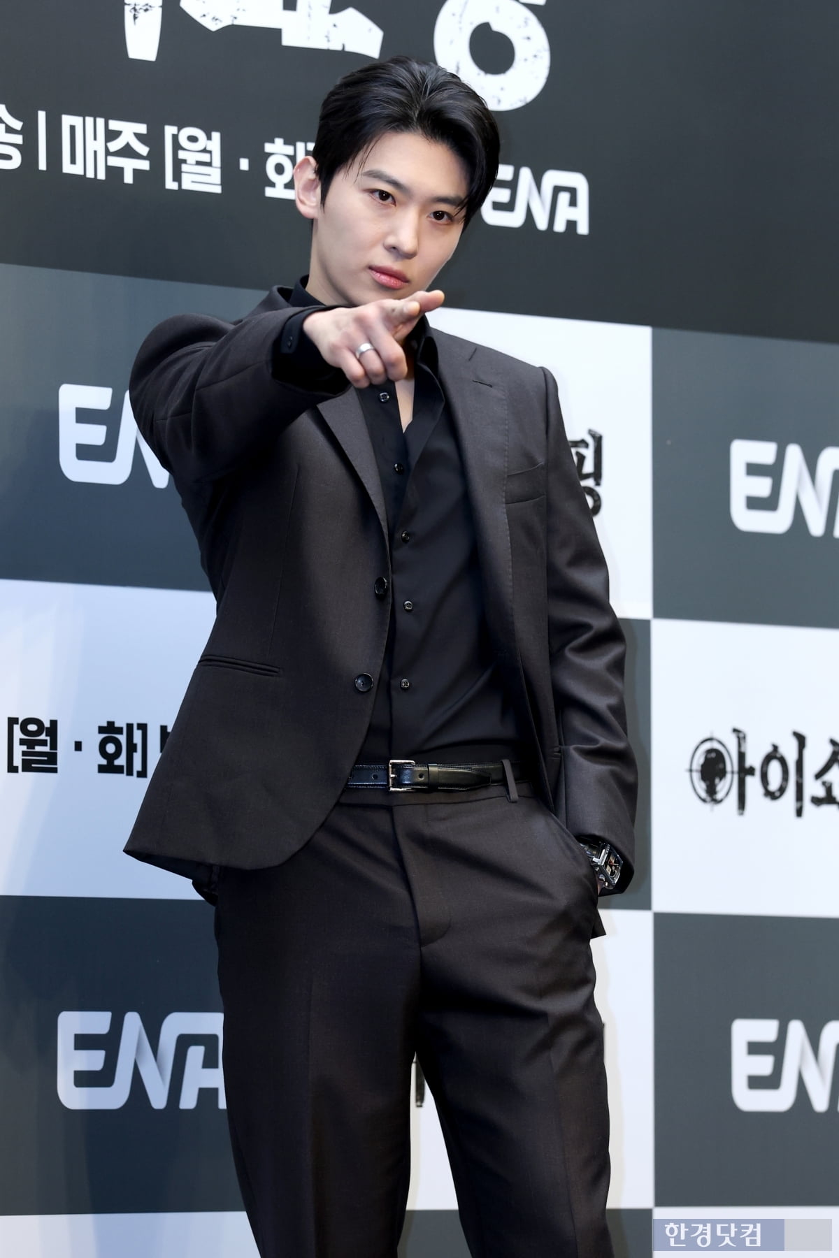 [포토] 덱스, '카리스마 넘치는 강렬한 눈빛'
