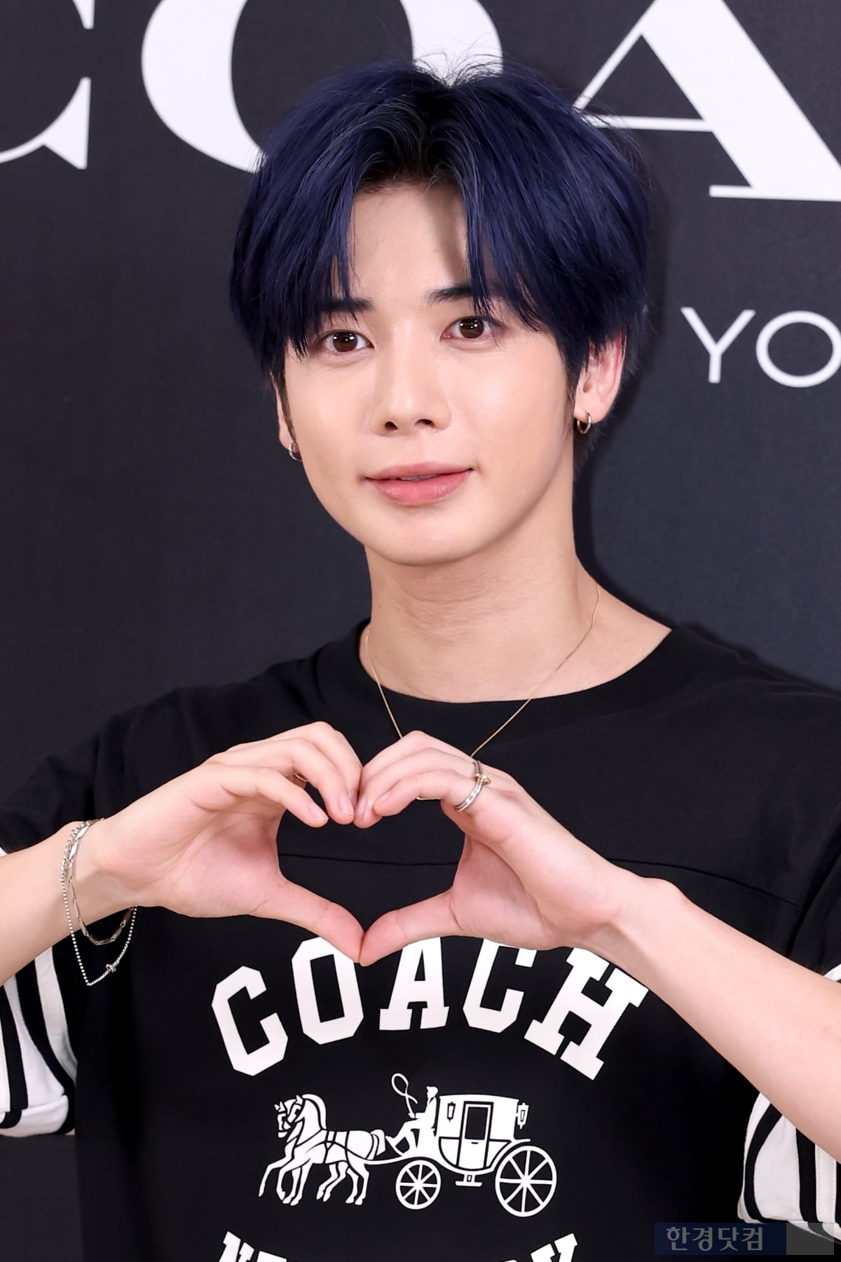 [포토] TXT 태현, '살짝 지은 미소에 모아 심쿵'